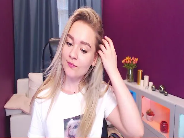 Live sex webcam photo for Kara_Smith #255223044