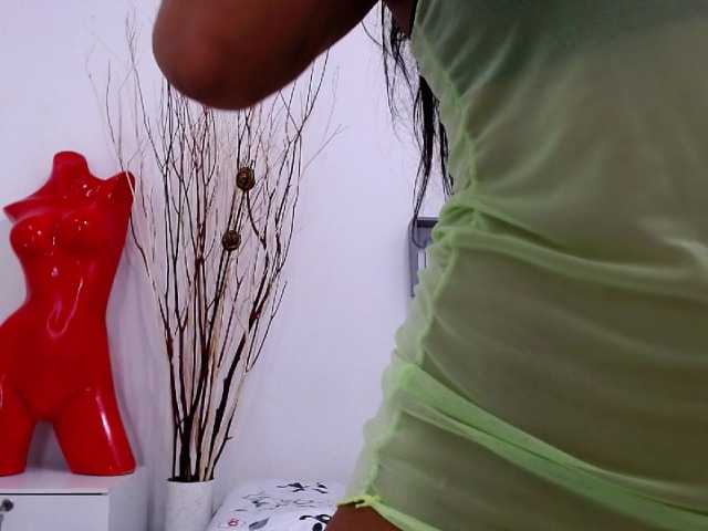 Live sex webcam photo for KiaMax #253329672