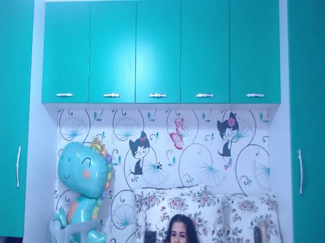 Live sex webcam photo for kinkybrunetee #260411698