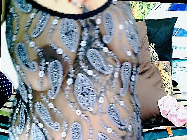 Live sex webcam photo for IndianKatz #252932472