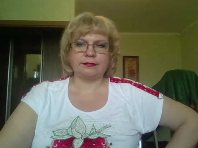 Live sex webcam photo for LOLA88888 #243105148