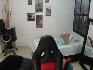 Live sex webcam photo for shalomheros #252067945