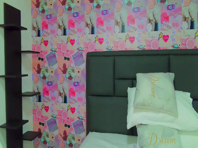 Live sex webcam photo for mia211_ #252285163