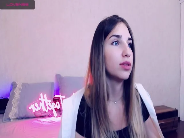 Live sex webcam photo for AnastashaGray #253738521