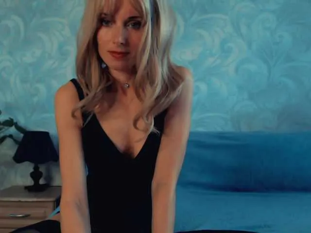Live sex webcam photo for 1lola77 #241434753
