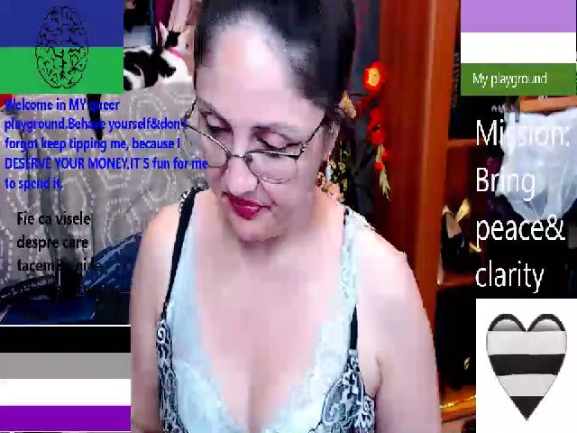 Live sex webcam photo for ImperatrizaS #254608223