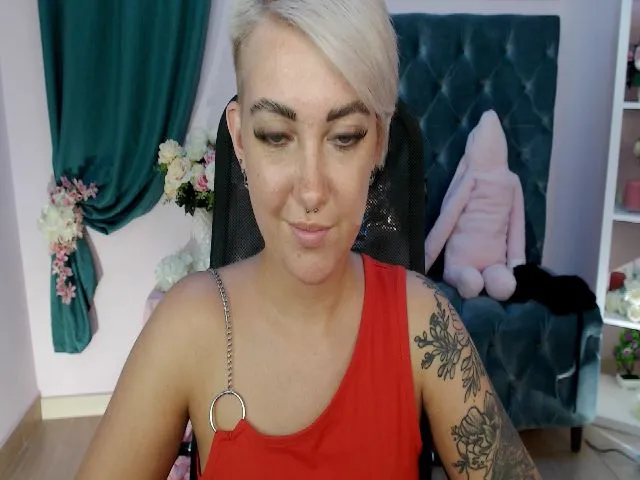 Live sex webcam photo for AkioTy #258602039