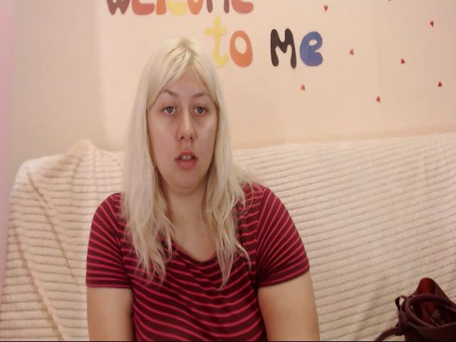 Live sex webcam photo for Kylie_Pag #253036226