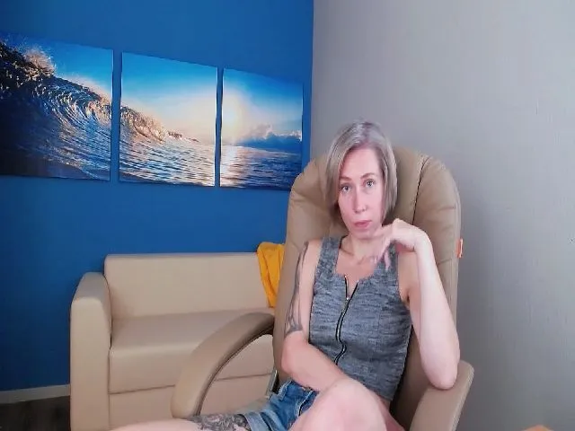 Live sex webcam photo for AnitaSpicy #265372358