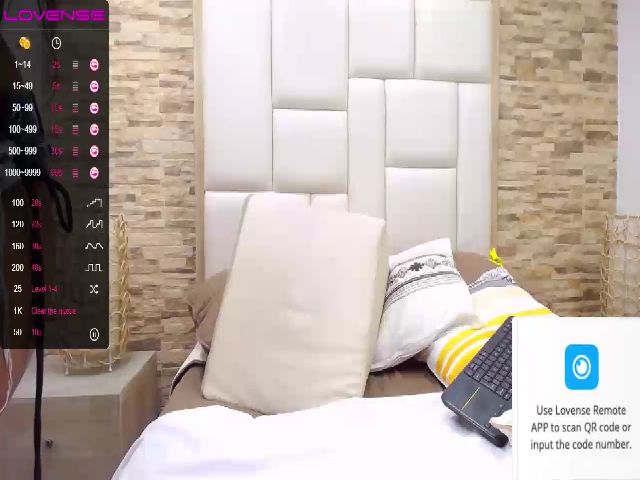 Live sex webcam photo for CoraimaHicks #254491505