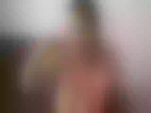 Live sex webcam photo for OnlyLou #260686929