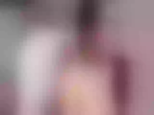 Live sex webcam photo for Sun_kissed1 #262563294