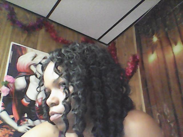 Live sex webcam photo for Pinkrackz100 #256259833