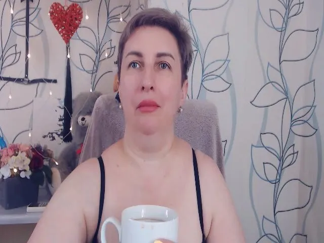 Live sex webcam photo for DepravedMadam #255829303