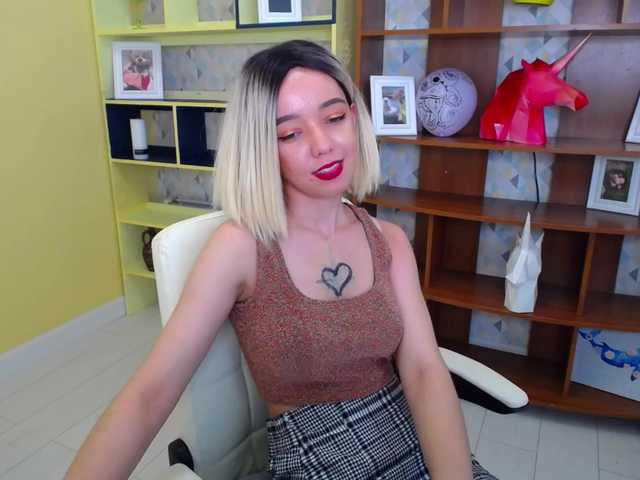 Live sex webcam photo for OutOfControl #248397505