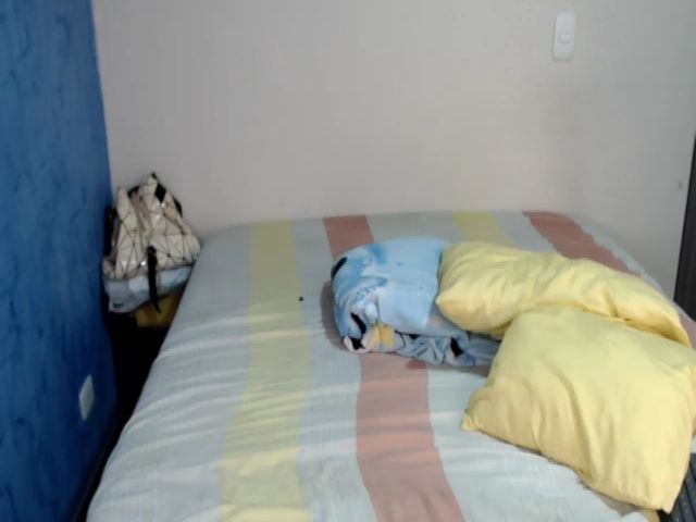 Live sex webcam photo for Latina2hot69 #256861476