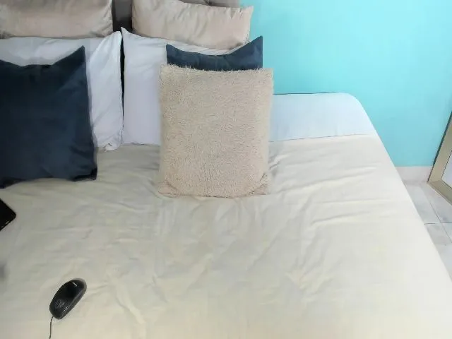 Live sex webcam photo for circenmilen #260389766