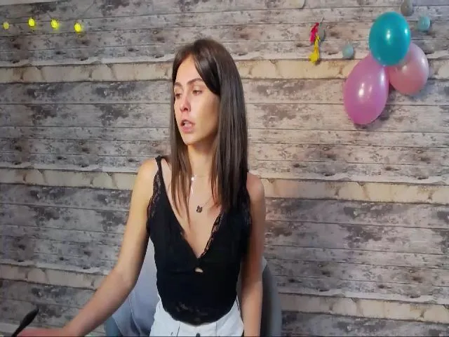 Live sex webcam photo for Naiadde #253429023