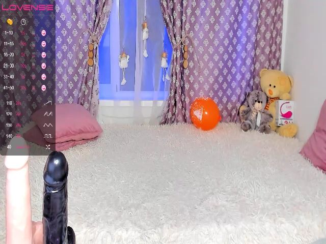 Live sex webcam photo for MadissonKiss #262928528