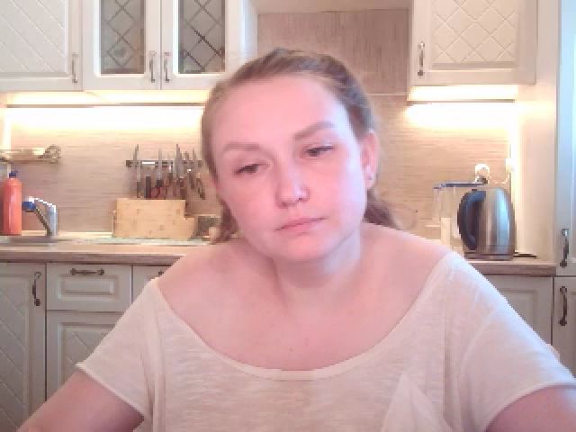 Live sex webcam photo for JaneGrey111 #252731447