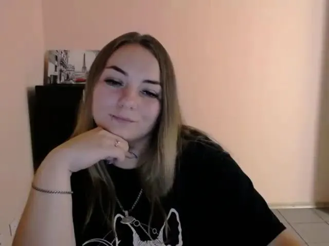 Live sex webcam photo for StellaJ_ #263289030
