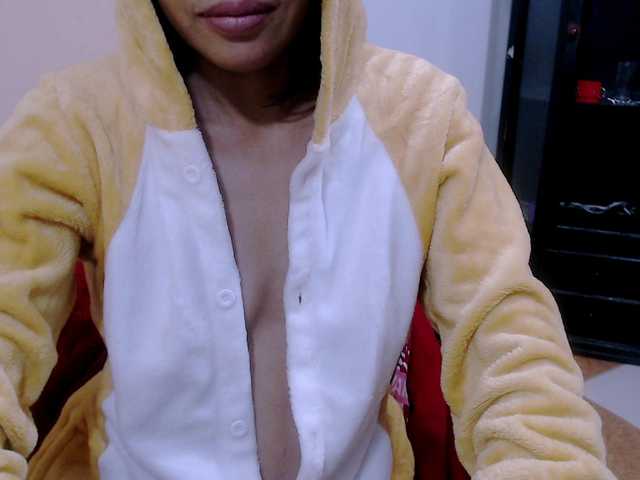 Live sex webcam photo for AbbieMaley #241492640