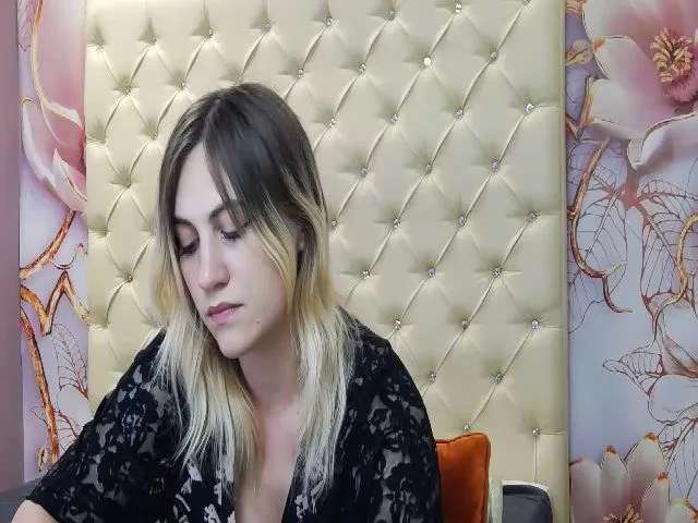 Live sex webcam photo for KristyWalsh #264507374