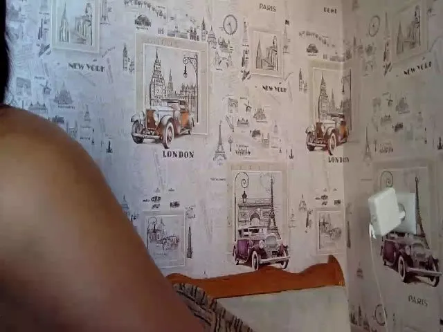 Live sex webcam photo for JolyBoss #256220010