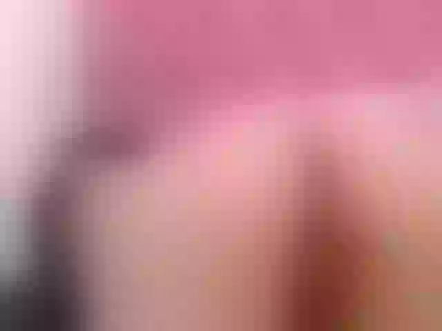 Live sex webcam photo for Kloeluv20 #258265923