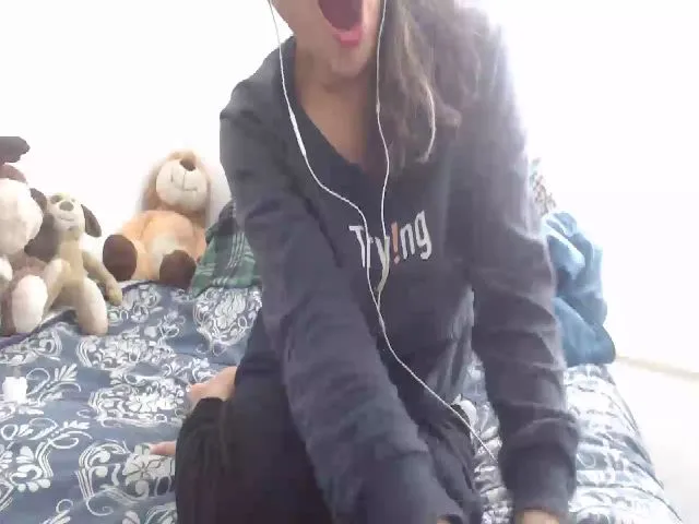 Live sex webcam photo for CHILENITAHOT #254524980