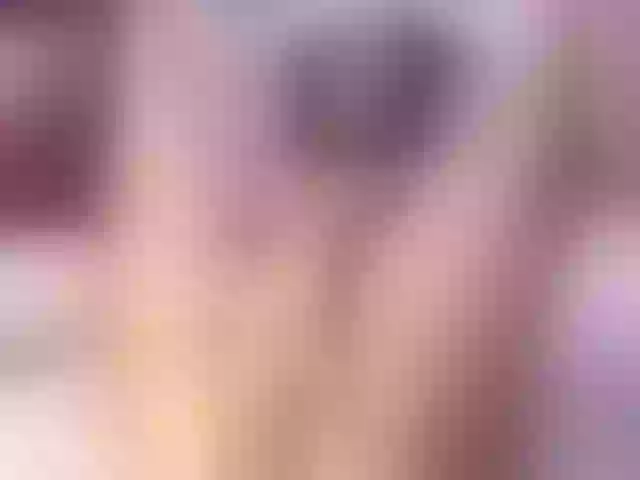 Live sex webcam photo for EmmySweett #255468539