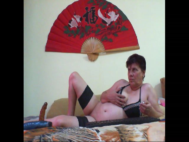 Live sex webcam photo for XXPREGNANT #265007813