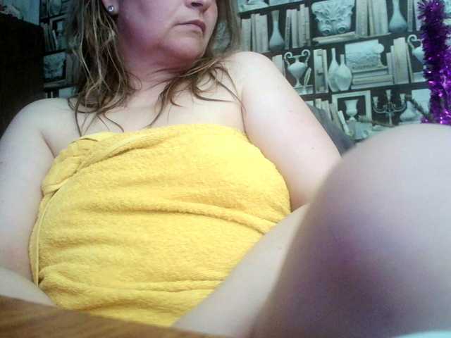 Live sex webcam photo for -Raven40- #241037249