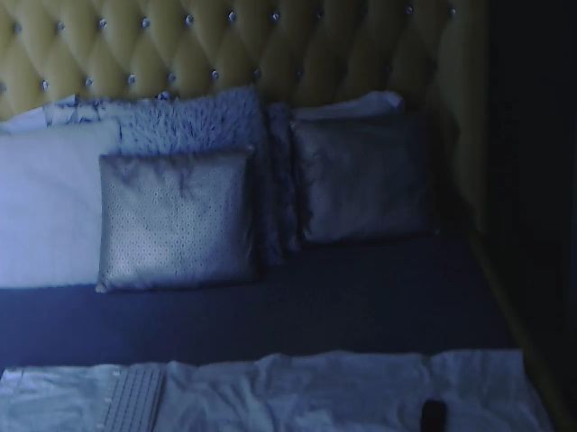 Live sex webcam photo for SoffyyHot #253742374