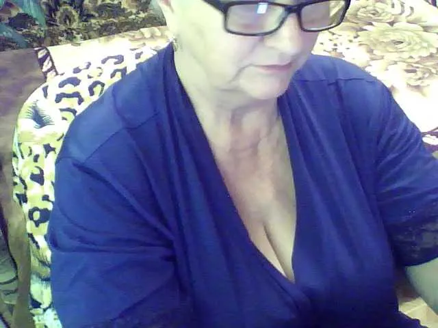 Live sex webcam photo for LolkaAlyss #287976295