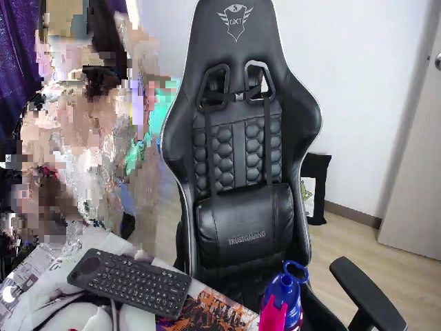 Live sex webcam photo for BiancaMiller #252858750