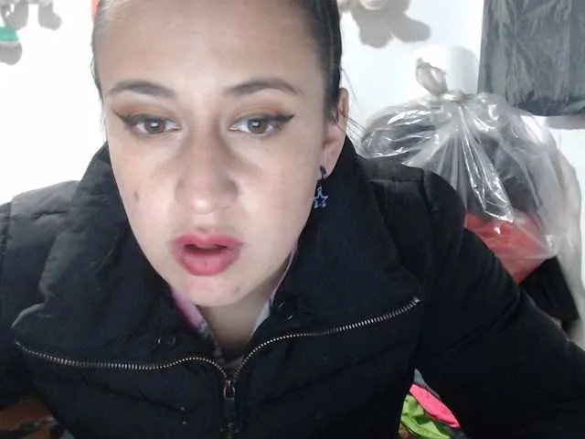 Live sex webcam photo for lindayec #244975421