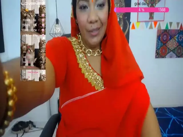 Live sex webcam photo for IndianMama #253097155