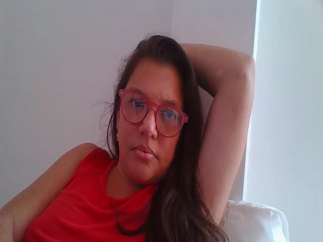 Live sex webcam photo for SweetLola01 #257056291