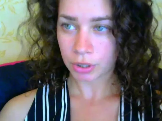 Live sex webcam photo for SofiAmeli #252817850
