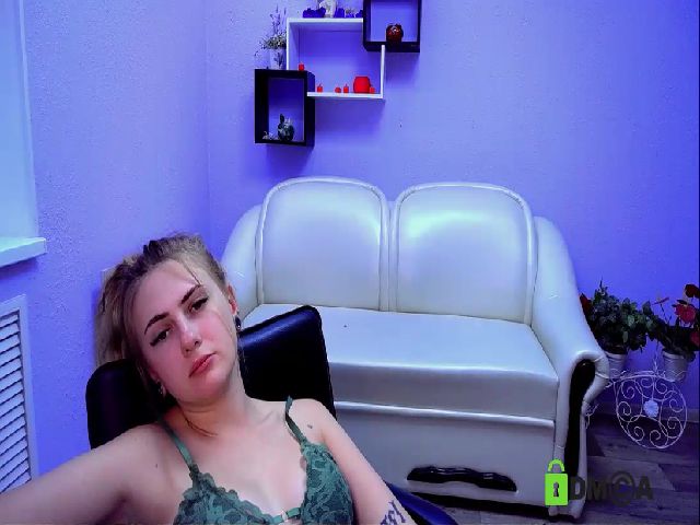 Live sex webcam photo for PrincesSnake #256780457