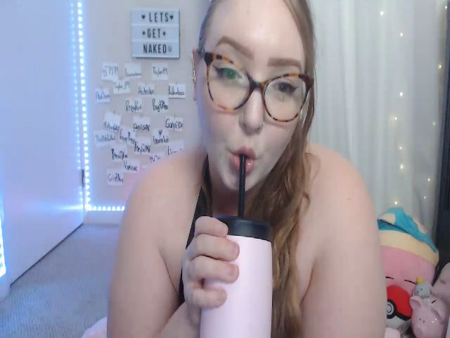 Live sex webcam photo for Hazelshigh #261131700