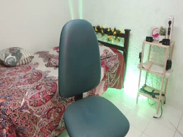 Live sex webcam photo for Queen_cata #258460575