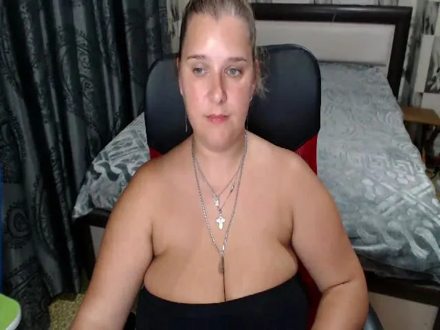 Live sex webcam photo for Boobylana #256490564