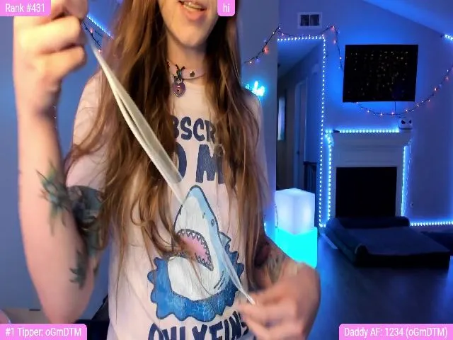 Live sex webcam photo for TheSharkQueen #264057356