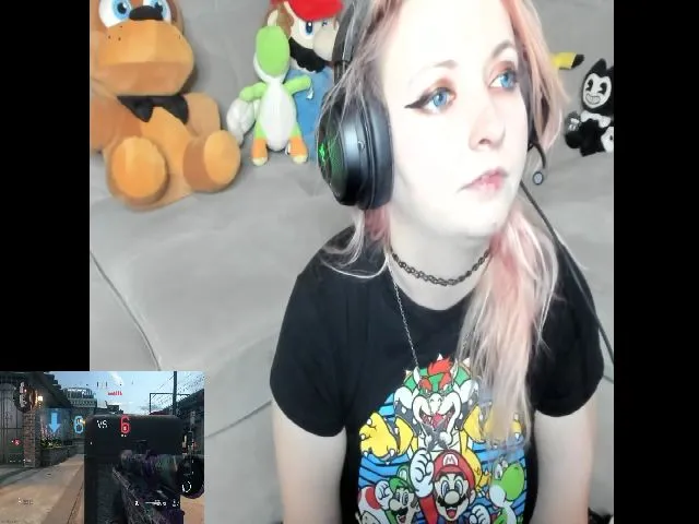 Live sex webcam photo for PrincessBluu #256075276