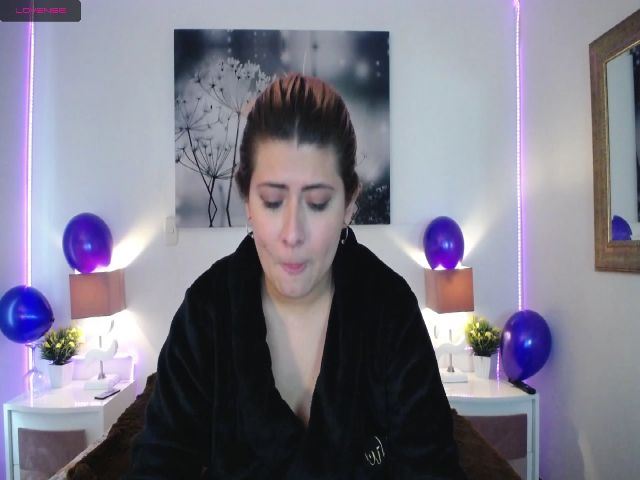 Live sex webcam photo for NicolSaenz #262230806