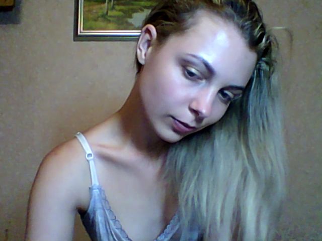 Live sex webcam photo for BreeAngel #257774221