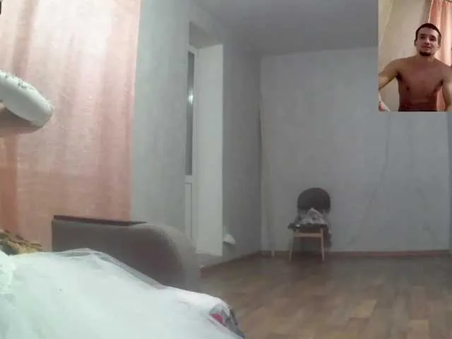 Live sex webcam photo for MollyXXRed #240891534