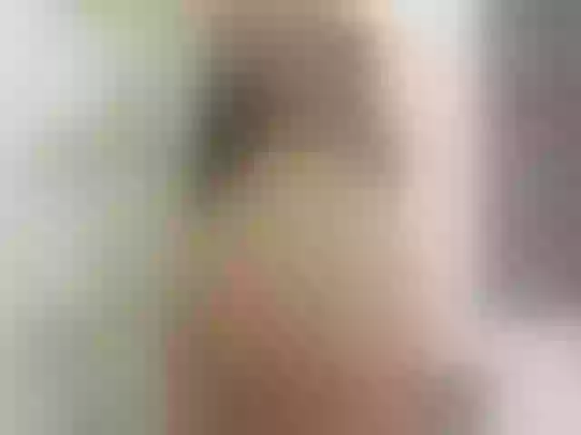 Live sex webcam photo for Sexyzoe_69 #257772303